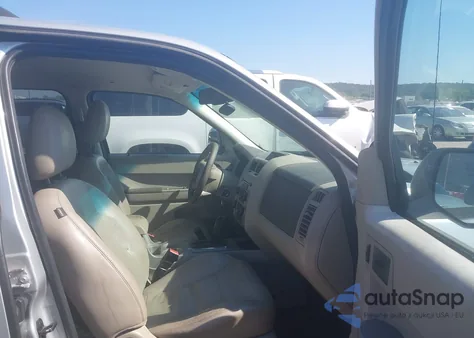 2008 Ford Escape Xlt from USA, damaged, VIN 1FMCU03178KB59499